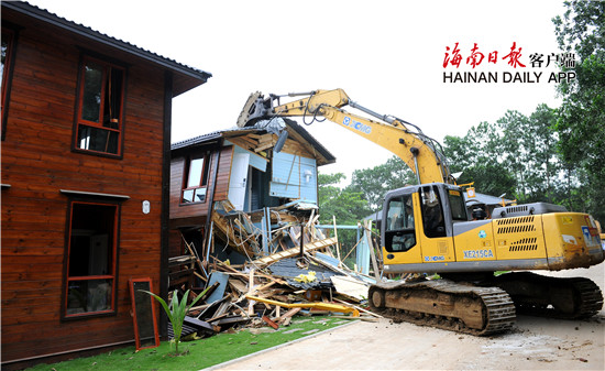 Suspect in Standoff Still in Medical Ward