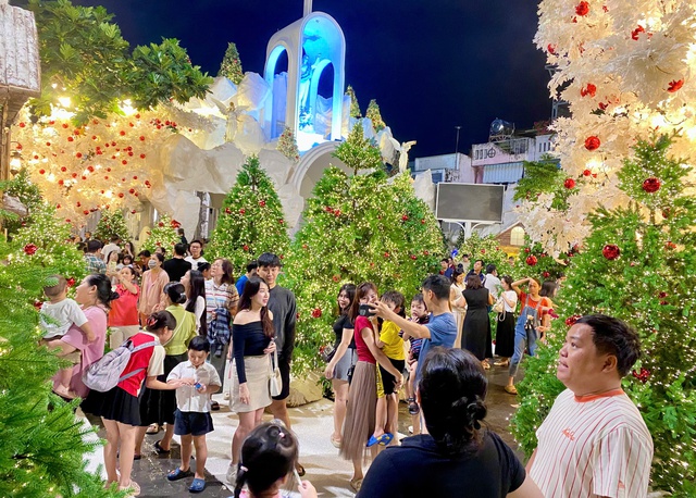 ‘Coroner to the Stars’ Documentary Profiles Thomas Noguchi