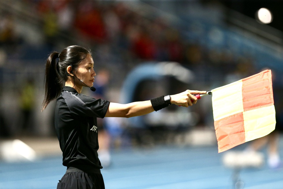 Pentagon Investigating Mark Kelly After He Called On Troops To Refuse Illegal Orders