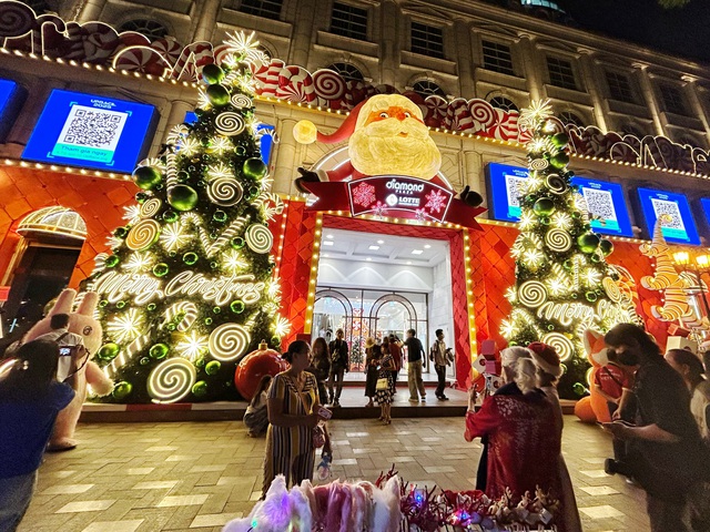 Hong Kong tightens crypto grip as HashKey clears path to IPO