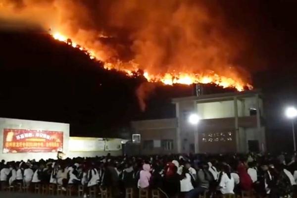 XRP/USD fails at horizontal resistance, but the bullish bias remains