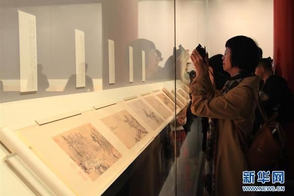 Bitcoin steady as inflation data nears – Major turning point or further crash?