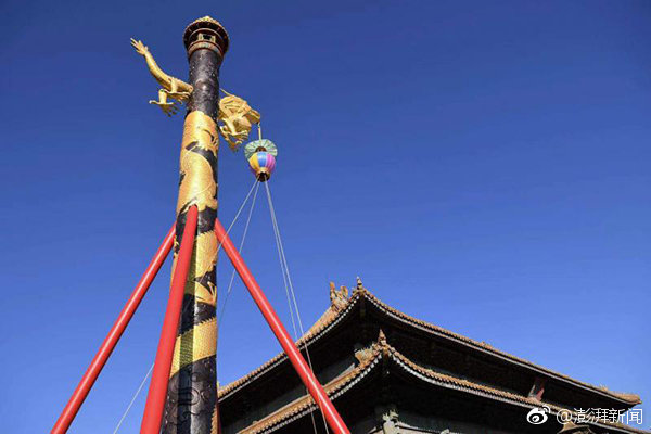 A Small Town Banded Together After ICE Detained A Beloved Neighbor — And They Won