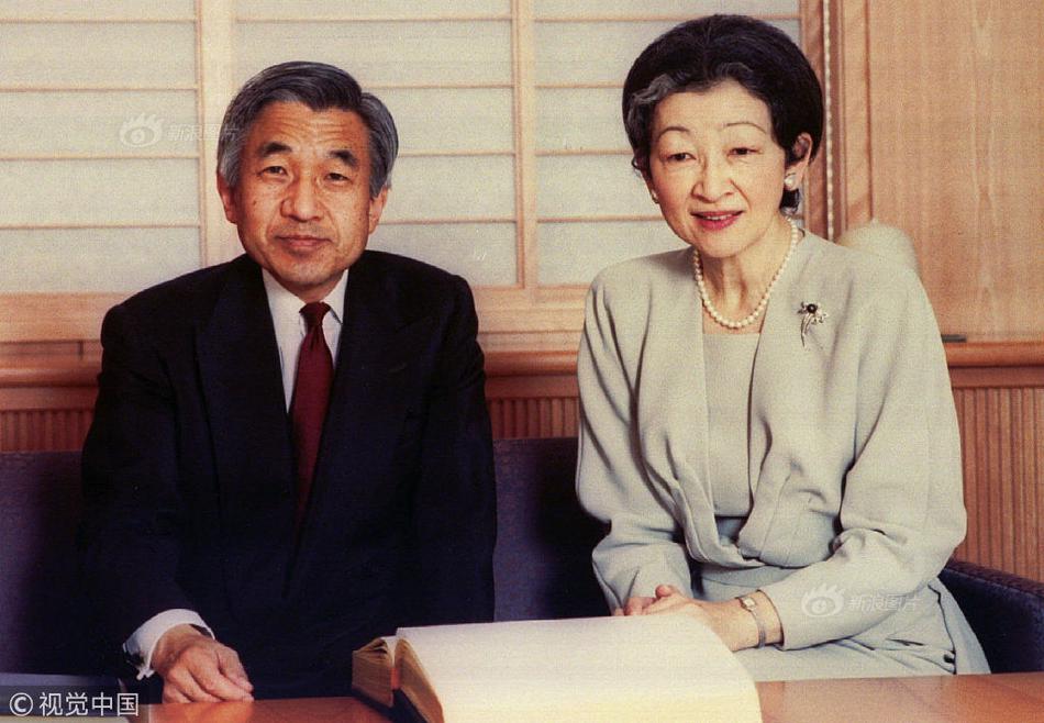 Bitcoin holds steady as the market resets after a massive leverage flush