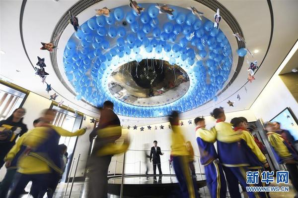 SOL’s pattern suggests the coin could drop to $120