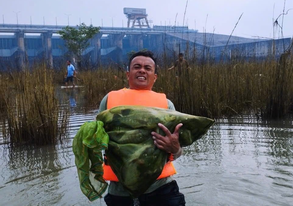 Gardena DOR Focuses on Women in Camp