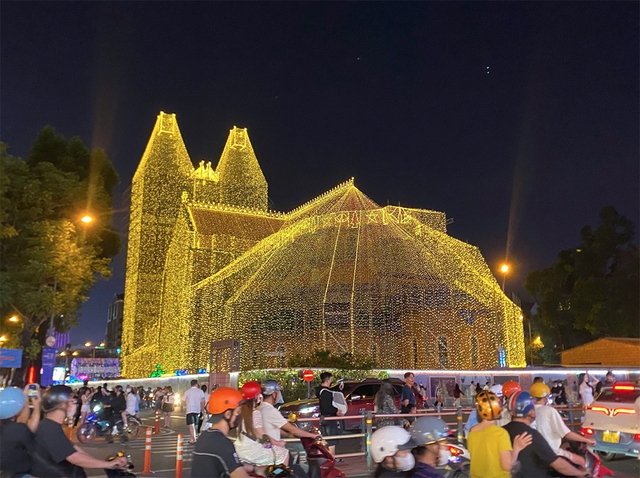 Hirono Remains Top Democrat on Armed Services Seapower Subcommittee